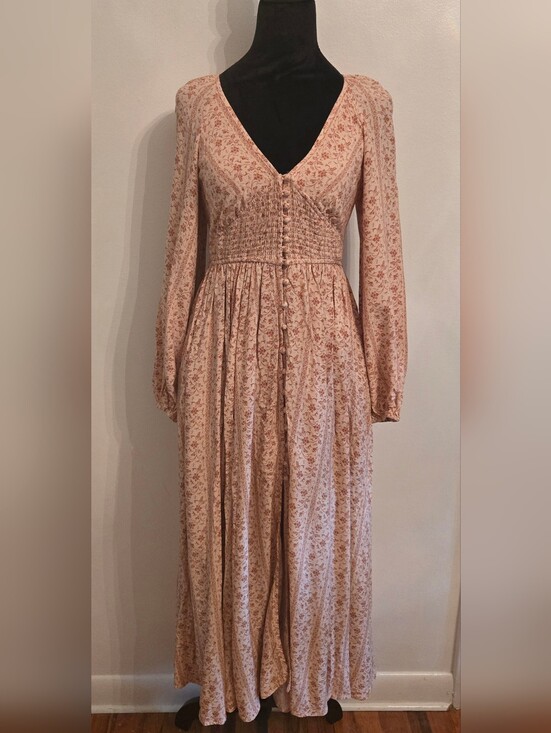 in loom Dresses & Skirts - In Loom Dahlia Flowy Rayon Maxi Dress Smocked Long Sleeves Womens Size S